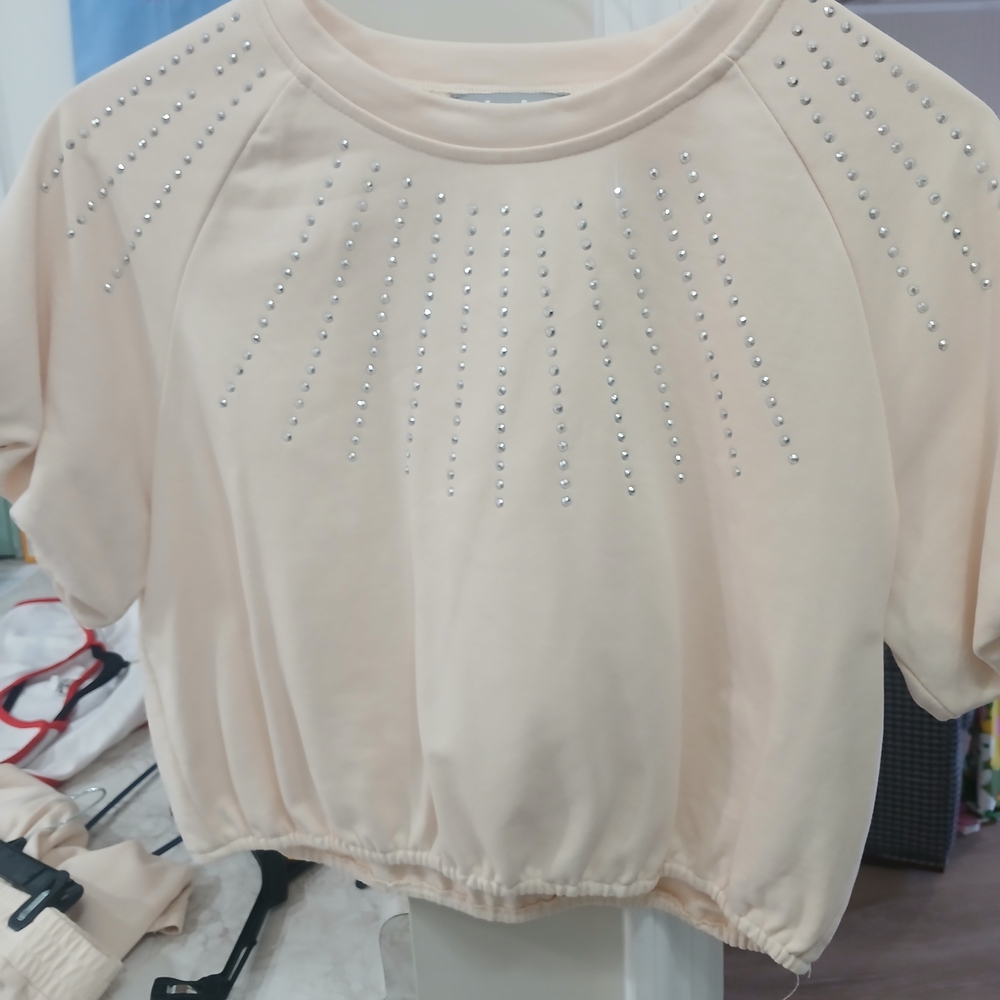 Embellished Cream Set